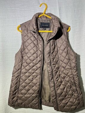 Banana Republic Quilted Sleeveless Vest - Taupe Brown